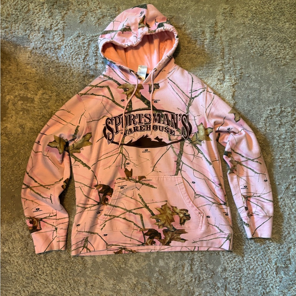 Sportsman’s Warehouse Pink and Green Oversized Sweatshirt